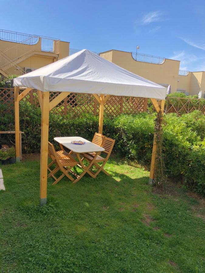 Pia Beach House Bacoli Esterno foto
